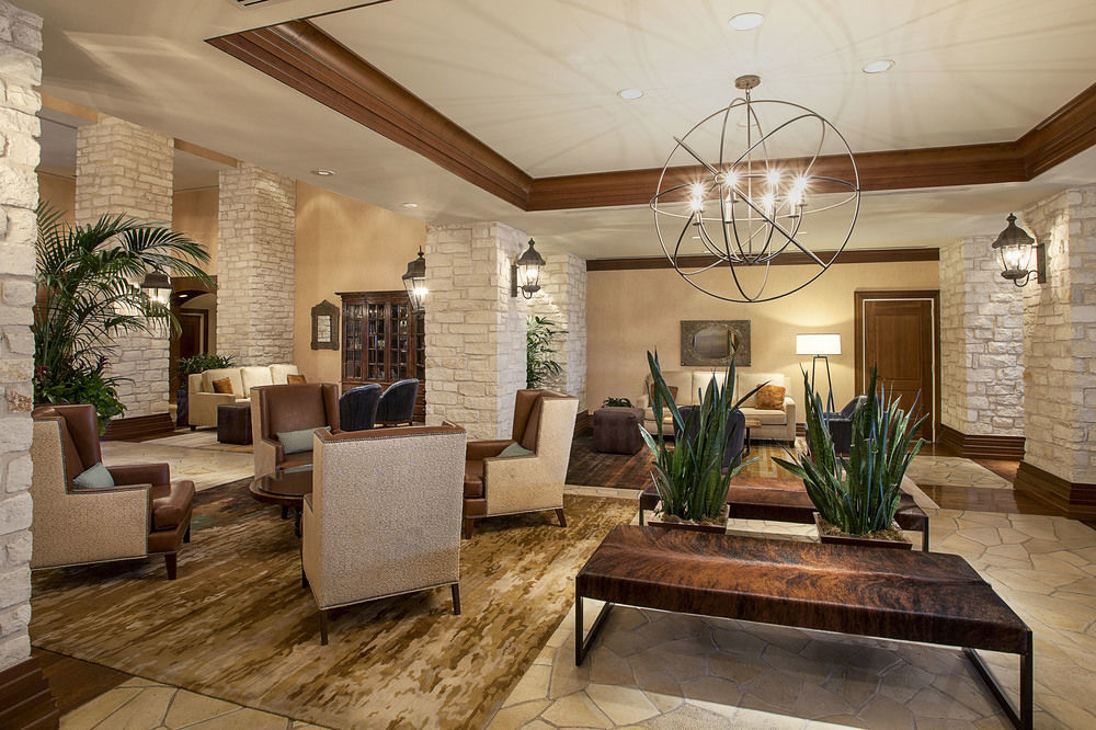 & Resort Lakeway