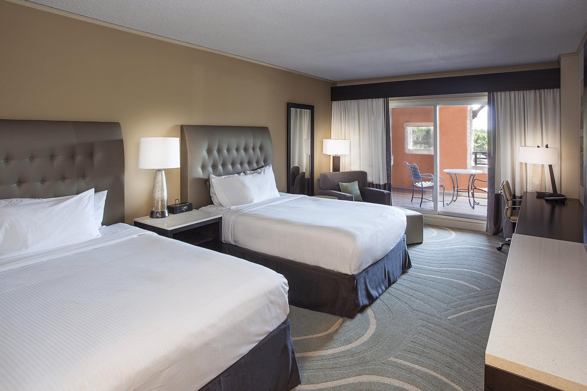 & Resort Lakeway